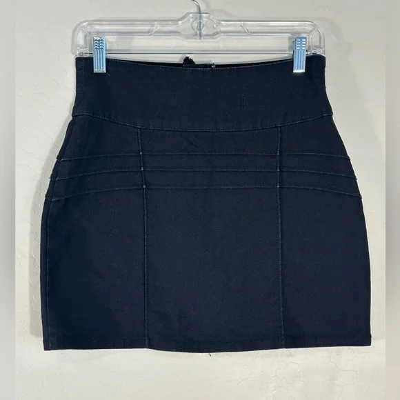 Kill City The Original Cult Goth Full Zip Black Mini Skirt size 4 - Picture 4 of 5